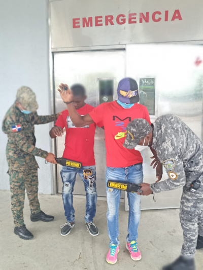 Hospital Calventi adquiere detectores de metales para control del ingreso