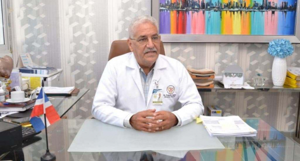 Valoran Gestión y calidad humana, director HVC. Primer médico de los Alcarrizos que dirige hospital.